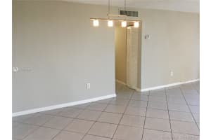 9360 Fontainebleau Blvd, Miami, FL 33172, Sold 10/01/20