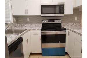 21383 NE 8th Ct, Miami, FL 33179, Sold 09/17/20