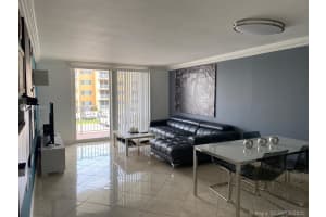 7000 NW 186th St, Hialeah, FL 33015, Sold 08/17/20