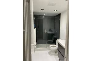 7000 NW 186th St, Hialeah, FL 33015, Sold 08/17/20