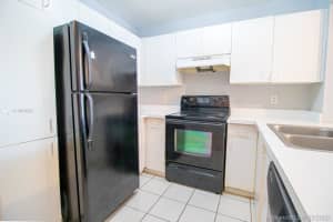 430 SE 7th St #106e, Dania Beach, FL 33004, Sold 09/09/20