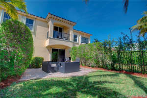 876 Spinnaker Dr, Hollywood, FL 33019, Sold 06/23/21