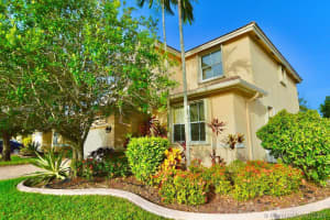 1506 SW 186th Ln, Pembroke Pines, FL 33029, Sold 09/03/20