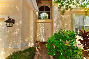 1506 SW 186th Ln, Pembroke Pines, FL 33029, Sold 09/03/20