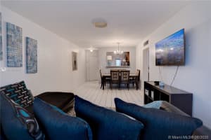 1663 NE Miami Gardens Dr, Miami, FL 33179, Sold 08/04/20
