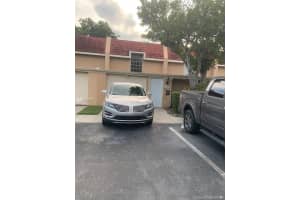 19030 Bob-O-Link Dr, Hialeah, FL 33015, Sold 08/20/20