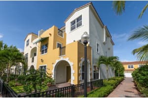1763 NW 124th Way, Pembroke Pines, FL 33028, Sold 09/28/20
