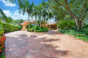 7805 Los Pinos Cir, Coral Gables, FL 33143, Sold 05/10/21