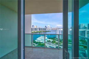 3330 NE 190th St, Aventura, FL 33180, Sold 11/19/20