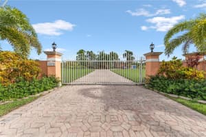 18090 SW 158th St, Miami, FL 33187, Sold 10/09/20
