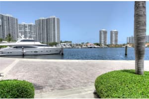 21385 Marina Cove Cir, Aventura, FL 33180, Sold 11/25/20
