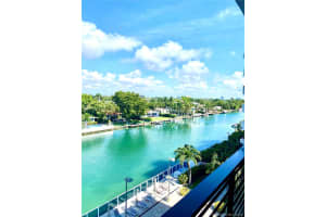 9800 W Bay Harbor Dr, Bay Harbor Islands, FL 33154, Sold 12/23/20
