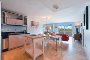 465 Ocean Dr, Miami Beach, FL 33139, Sold 10/09/20