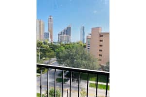 17600 N Bay Rd N608, Sunny Isles Beach, FL 33160, Sold 12/29/20