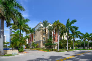 17100 N Bay Rd, Sunny Isles Beach, FL 33160, Sold 09/15/21