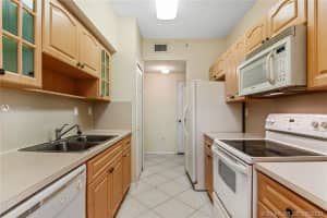 7085 Nova Dr, Davie, FL 33317, Sold 09/30/20