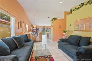4306 NW 1st Dr, Deerfield Beach, FL 33442, Sold 08/20/20