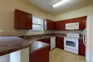 378 NE 37th Pl, Homestead, FL 33033, Sold 10/09/20