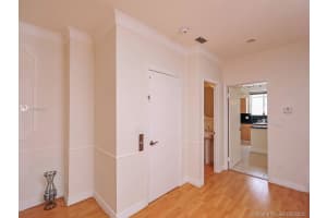 21391 Marina Cove Cir, Miami, FL 33180, Sold 05/03/21