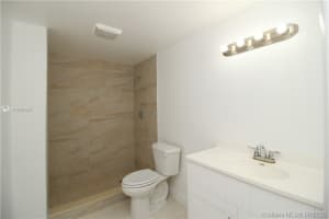 511 Ives Dairy Rd, Miami, FL 33179, Sold 11/20/20