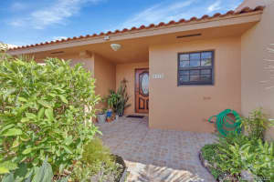 9315 SW 4th Ln, Miami, FL 33174, Sold 08/10/20