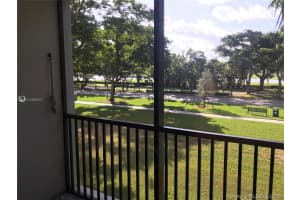 3475 N Country Club Dr, Miami, FL 33180, Sold 02/05/21