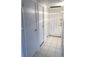 3475 N Country Club Dr, Miami, FL 33180, Sold 02/05/21