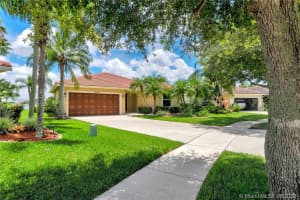 18706 NW 24th Ct, Pembroke Pines, FL 33029, Sold 08/13/20