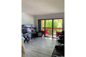 8877 Fontainebleau Blvd #203a, Miami, FL 33172, Sold 08/04/20