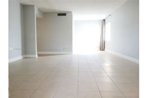 2366 E Mall Dr, Fort Myers, FL 33901, Sold 12/14/20