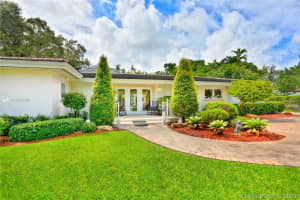 568 Hibiscus Ln, Miami, FL 33137, Sold 01/08/21