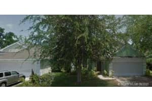 4233 Forest Island Dr, Orlando, FL 32826, Sold 10/15/20