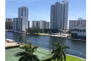 400 Leslie Dr, Hallandale Beach, FL 33009, Sold 10/20/20