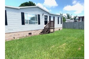 220 NE 12th Ave, Homestead, FL 33030, Sold 08/28/20