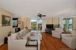 137 Golden Isles Dr, Hallandale Beach, FL 33009, Sold 12/21/20