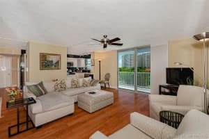 137 Golden Isles Dr, Hallandale Beach, FL 33009, Sold 12/21/20