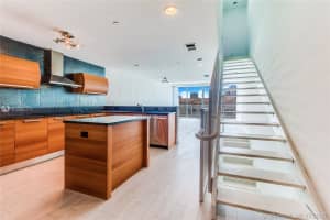2950 NE 188th St, Miami, FL 33180, Sold 10/07/20