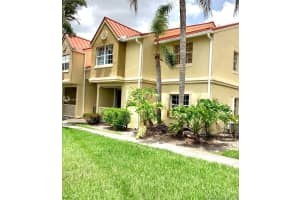 18328 NW 68th Ave, Hialeah, FL 33015, Sold 09/14/20