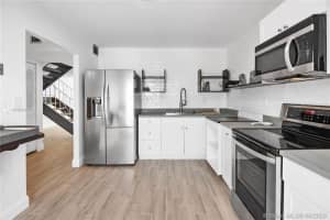 2609 NE 10th St, Hallandale Beach, FL 33009, Sold 09/11/20