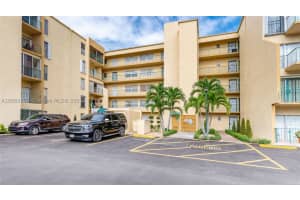 4490 W 19th Ct, Hialeah, FL 33012, Sold 03/11/21