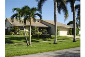 5058 Woodstone Cir N, Lake Worth, FL 33463, Sold 08/14/20