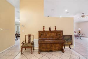 21332 SW 90th Ct, Cutler Bay, FL 33189, Sold 09/25/20