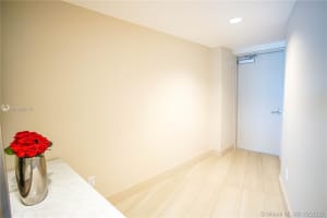 9821 E Bay Harbor Dr, Bay Harbor Islands, FL 33154, Sold 09/24/21