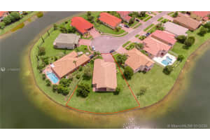 124 Isola Cir, Royal Palm Beach, FL 33411, Sold 09/25/20