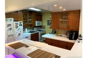 9392 SW 77th Ave APT E7, Miami, FL 33156, Sold 11/17/20