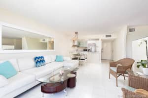 465 Ocean Dr, Miami Beach, FL 33139, Sold 01/22/21