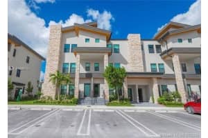 10407 NW 82nd St, Doral, FL 33178, Sold 09/11/20