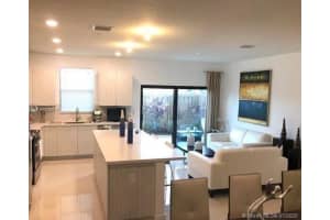 10407 NW 82nd St, Doral, FL 33178, Sold 09/11/20