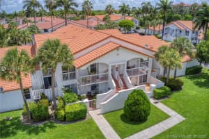 15328 SW 77th Ln, Miami, FL 33193, Sold 08/14/20