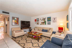 10091 SW 77th Ct, Miami, FL 33156, Sold 10/16/20